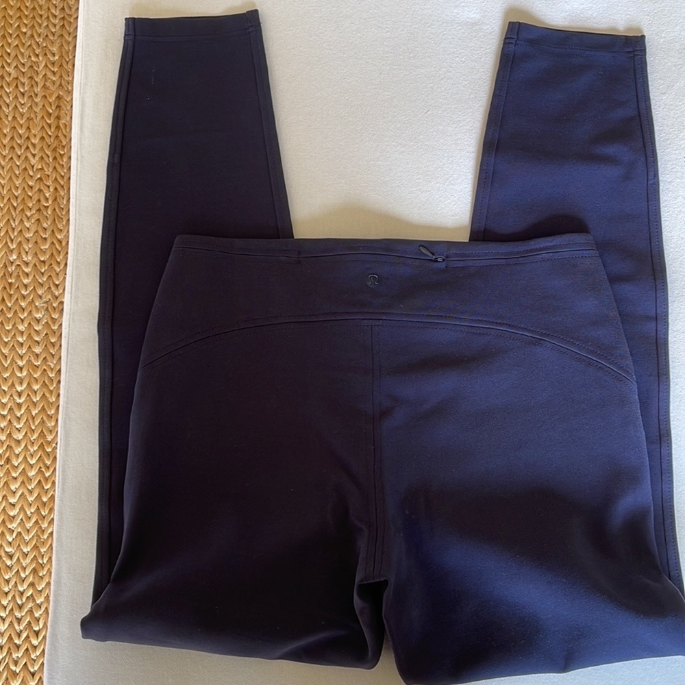 Lululemon Wander Pant - Picture 10 of 10